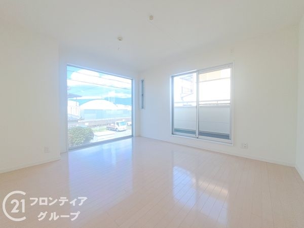 東大阪市新鴻池町の中古一戸建て