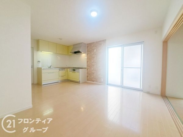 東大阪市新鴻池町の中古一戸建て