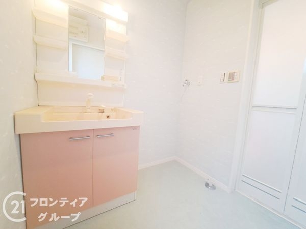 東大阪市新鴻池町の中古一戸建て