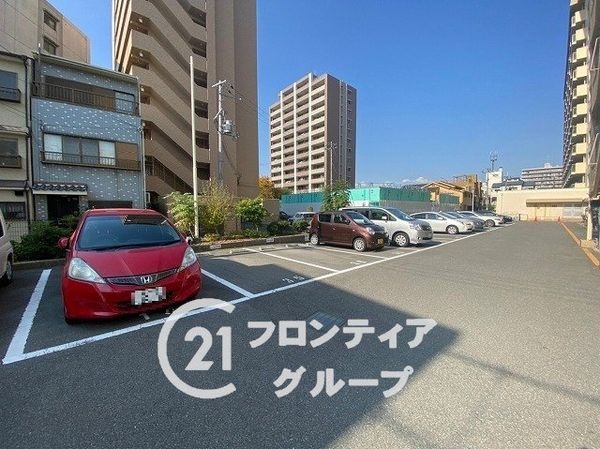 メガロコープ平野第5号棟 中古マンション(駐車場)