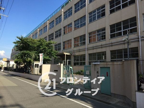 シャルム小阪 参番館 中古マンション(東大阪市立西堤小学校)