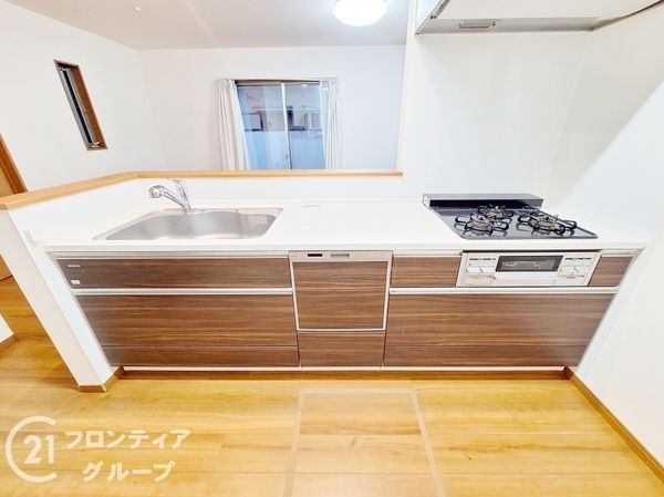 東大阪市若江本町4丁目　中古一戸建て