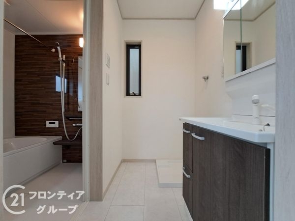 大阪市平野区瓜破西２丁目　新築一戸建て