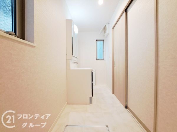 東大阪市鳥居町　新築一戸建て
