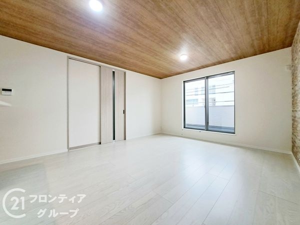 東大阪市鳥居町　新築一戸建て