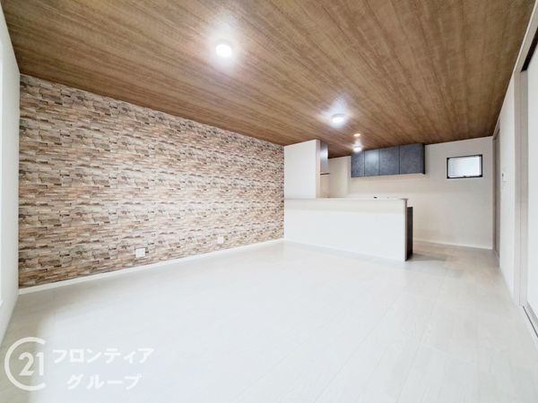 東大阪市鳥居町　新築一戸建て
