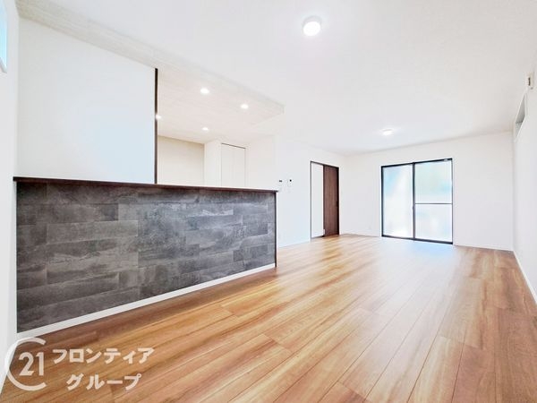 八尾市久宝園３丁目の中古一戸建て
