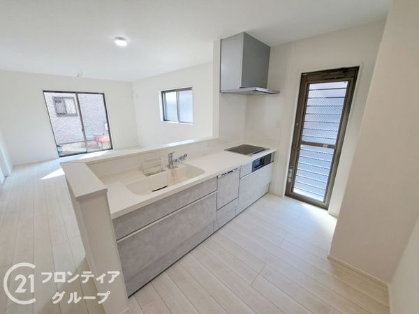 八尾市垣内2丁目　新築一戸建て