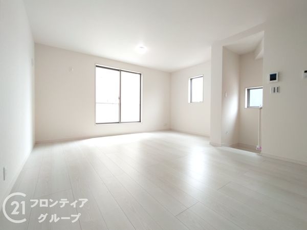 大阪市平野区加美鞍作3丁目　新築一戸建て　３号棟