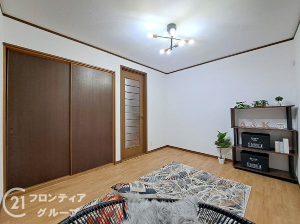 東大阪市新鴻池町の中古一戸建て