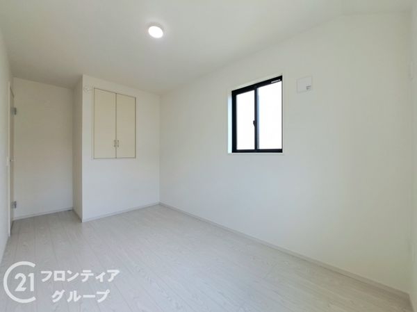 東大阪市菱屋西５丁目　新築一戸建て　１期　２号棟