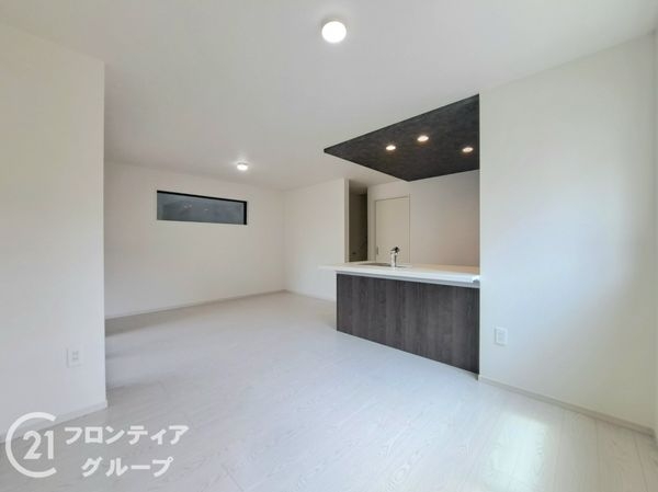 東大阪市菱屋西５丁目　新築一戸建て　１期　２号棟