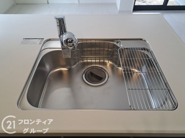 東大阪市菱屋西５丁目　新築一戸建て　１期　２号棟