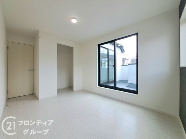 東大阪市菱屋西５丁目　新築一戸建て　１期　２号棟