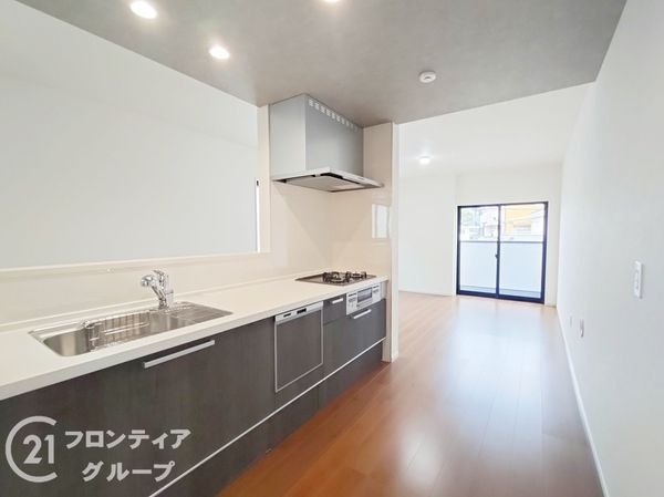 東大阪市菱屋西５丁目　新築一戸建て　１期　１号棟