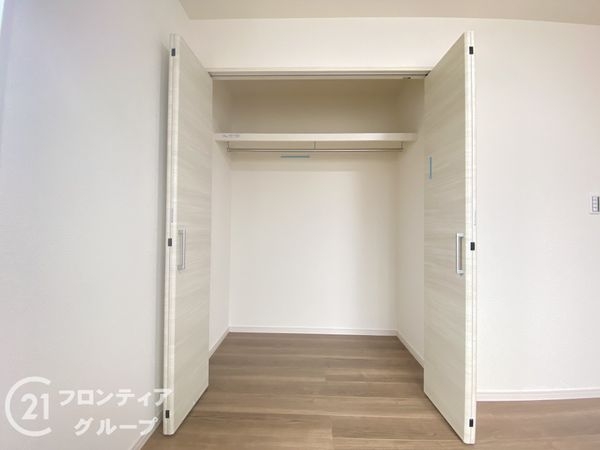 東大阪市新鴻池町　新築一戸建て　全１区画