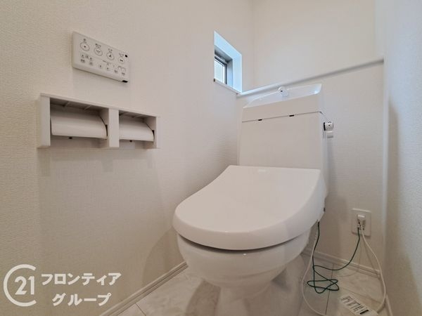 八尾市明美町１丁目　新築一戸建て　2号棟
