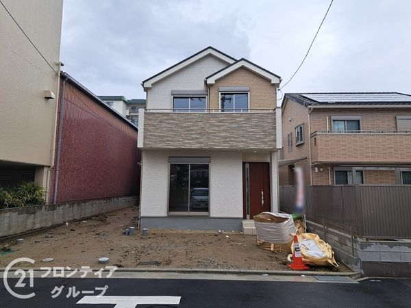八尾市明美町１丁目　新築一戸建て　2号棟