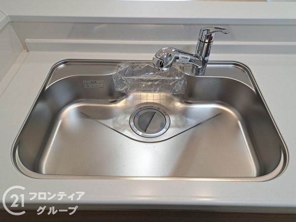 八尾市明美町１丁目　新築一戸建て　2号棟