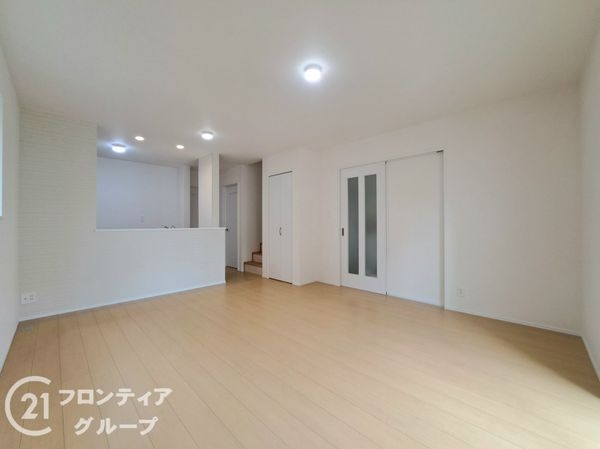 八尾市明美町１丁目　新築一戸建て　2号棟