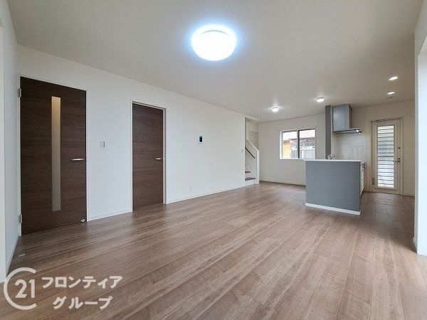 東大阪市池島町１丁目　新築一戸建て　１０号棟