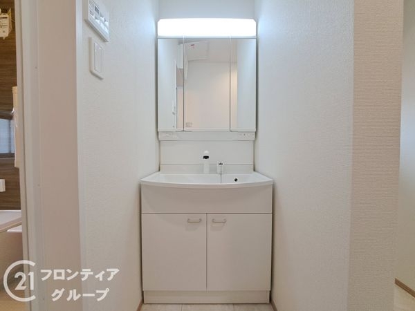 八尾市上之島町南７丁目　新築一戸建て　全１区画