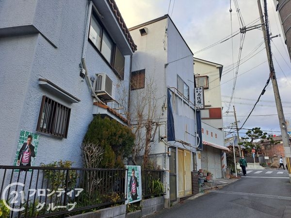 東大阪市豊浦町の中古一戸建て