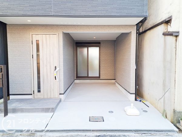 東大阪市大蓮南1丁目　新築一戸建て