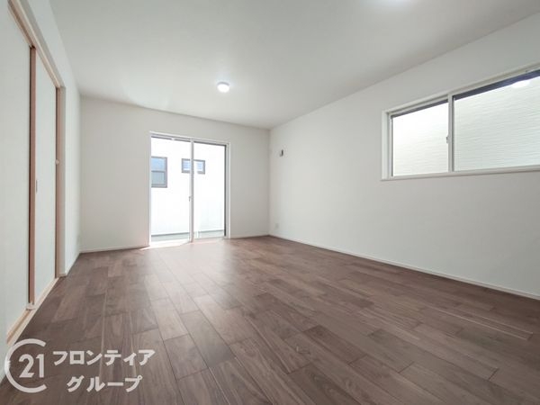東大阪市角田３丁目　新築一戸建て　第３　２号棟