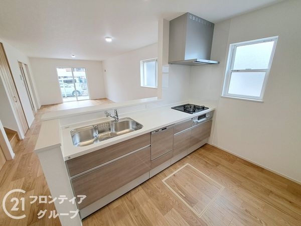 東大阪市角田３丁目　新築一戸建て　第３　３号棟