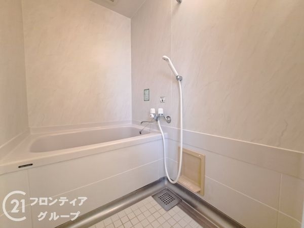 シャトー第２八戸の里　中古マンション