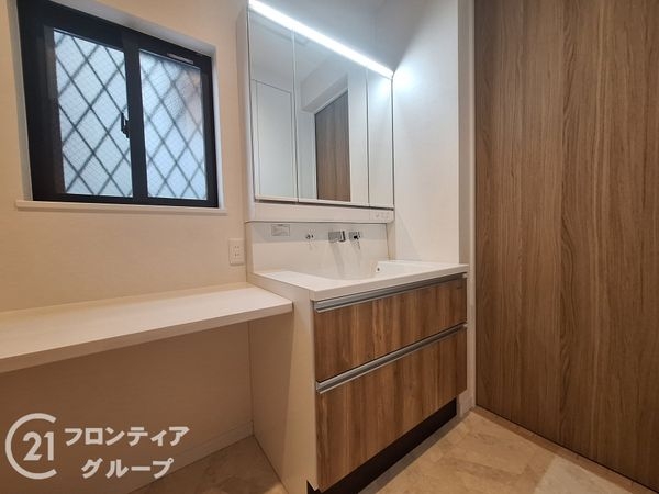 東大阪市大蓮東４丁目　新築一戸建て