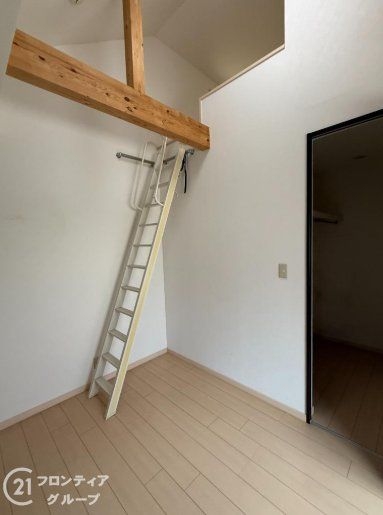 東大阪市荒本１丁目　中古一戸建て