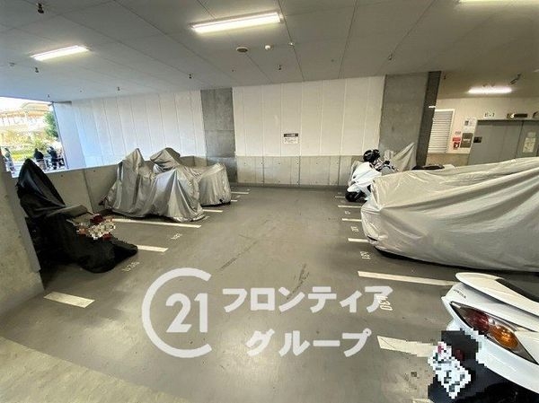 メガシティタワーズ　ザ・イースト　中古マンション