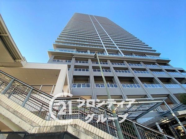 メガシティタワーズ　ザ・イースト　中古マンション