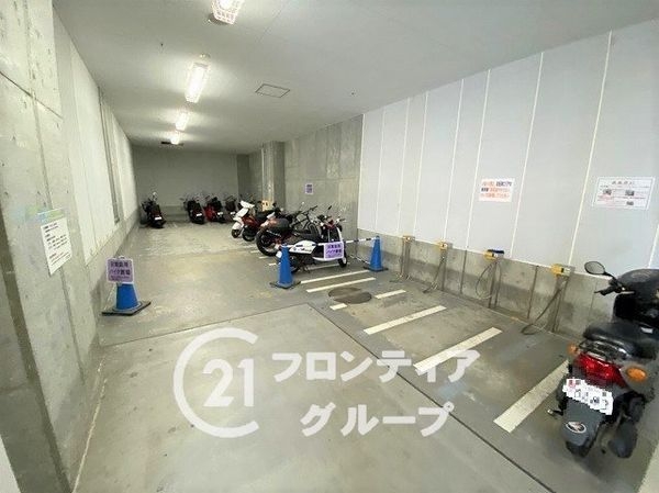 メガシティタワーズ　ザ・イースト　中古マンション