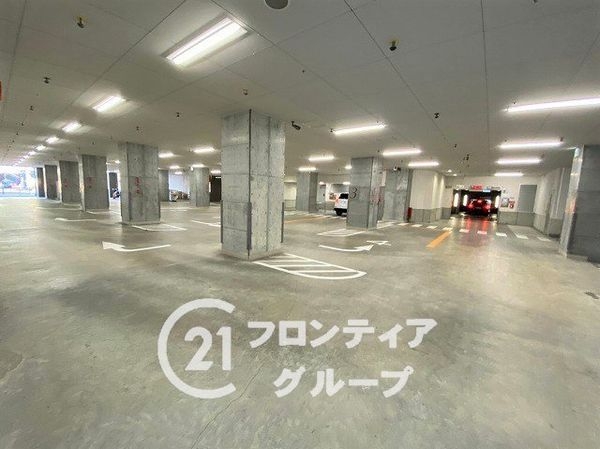 メガシティタワーズ　ザ・イースト　中古マンション