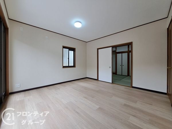 八尾市久宝園２丁目の中古一戸建て