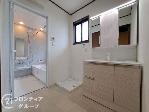 八尾市久宝園２丁目の中古一戸建て