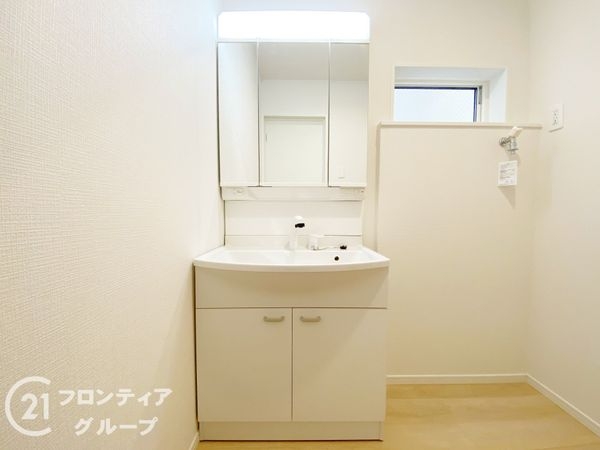 東大阪市鷹殿町　新築一戸建て　第１　１号棟