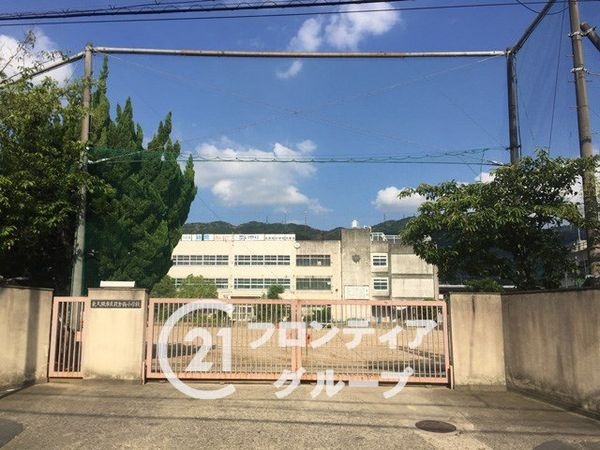 マンハイムクレール石切 中古マンション(東大阪市立孔舎衙小学校)