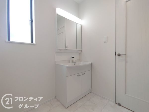 東大阪市若江本町２丁目　新築一戸建て　全１区画