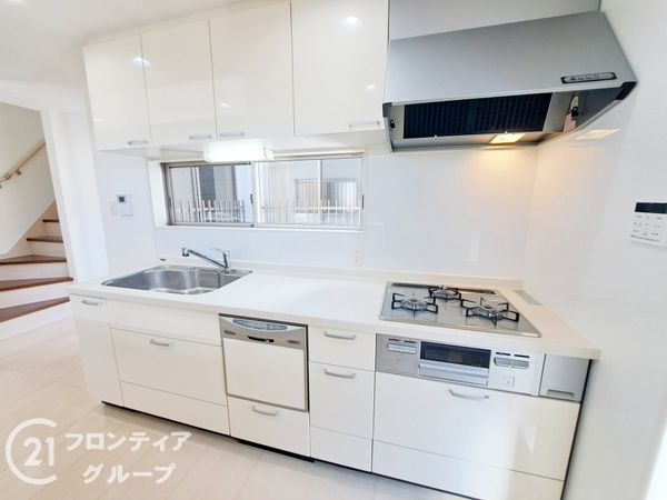 八尾市緑ヶ丘５丁目　中古一戸建て