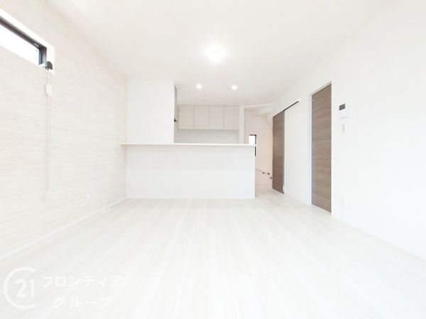 東大阪市若江西新町3丁目　新築一戸建て