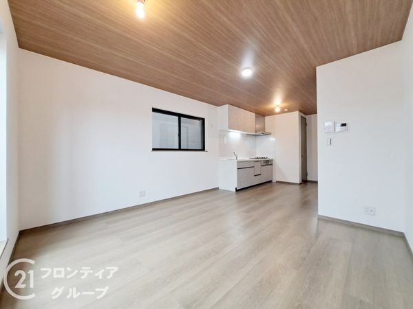 東大阪市大蓮南４丁目　新築一戸建て
