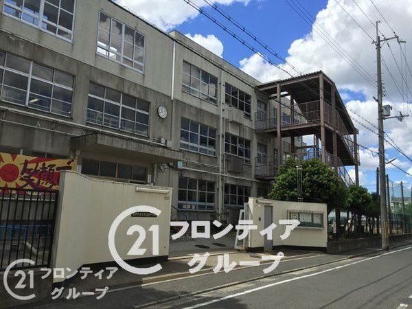 アメリア4番館 中古マンション(東大阪市立盾津東中学校)