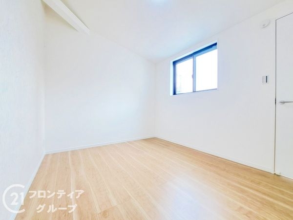 東大阪市長堂３丁目　新築一戸建て