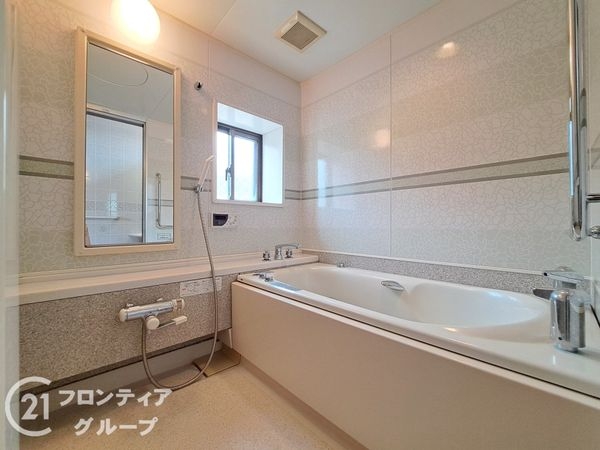 東大阪市出雲井本町　中古一戸建て