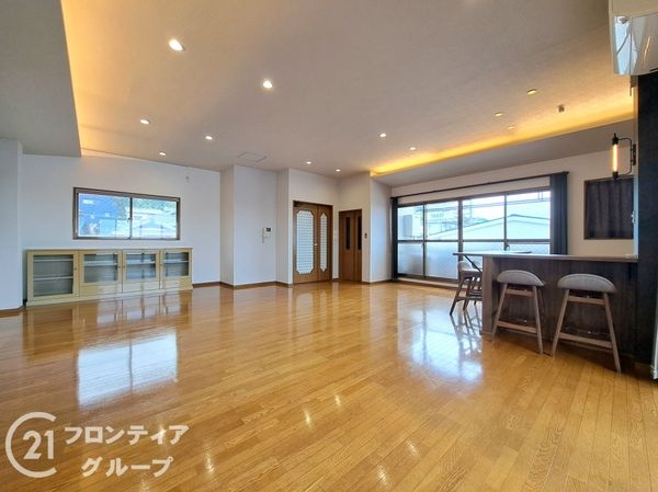 東大阪市出雲井本町　中古一戸建て