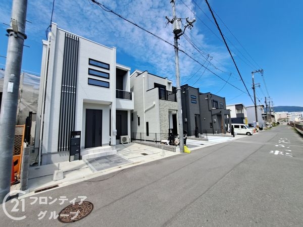 東大阪市中鴻池町３丁目の中古一戸建て